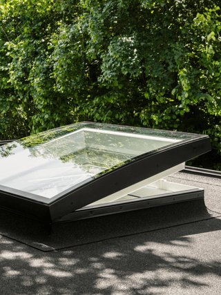 VELUX Electric Opening Curved Top Flat Roof Window 600x600mm