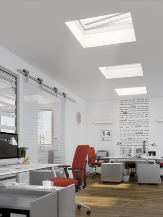 Electric Opening Flat Roof Window 900x600mm