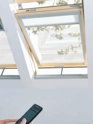 Z-Wave (Electric) & Solar Roof Window 550x1180mm